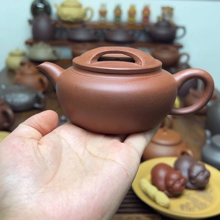 紫砂1牛盖莲子。   150cc