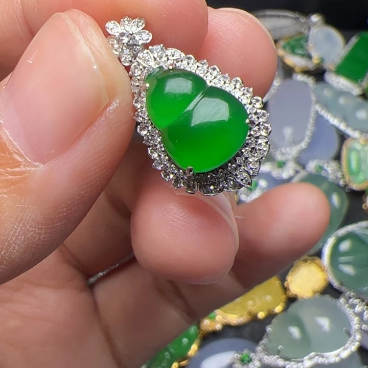 翡翠18K金镶嵌吊坠(不含链)