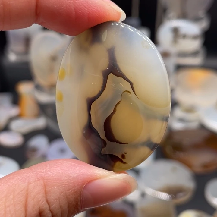 玛瑙/玉髓合金颈饰