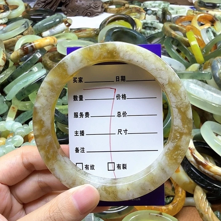 *****蛇纹石玉未镶嵌纯天然蛇纹石岫玉