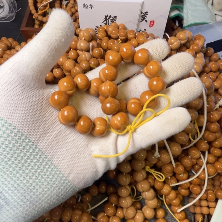 黎***娜猴头核桃吊坠15屁桃福利