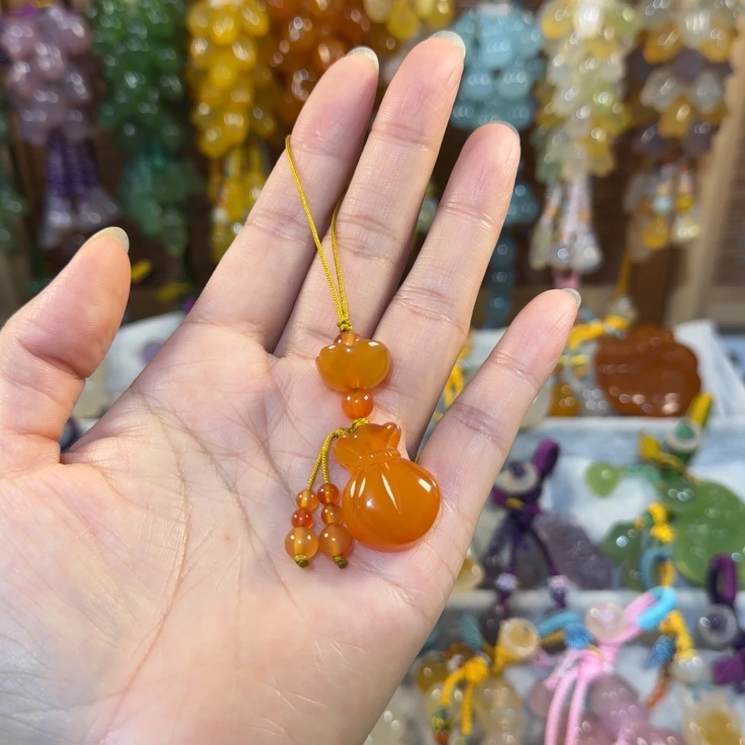 玛瑙/玉髓未镶嵌手机挂件