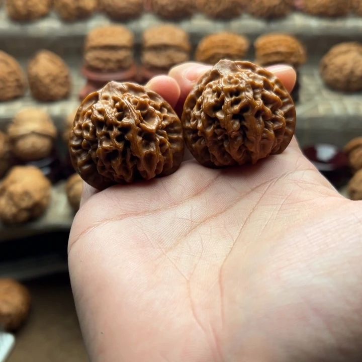 40全品秦闷,艺核轩文玩