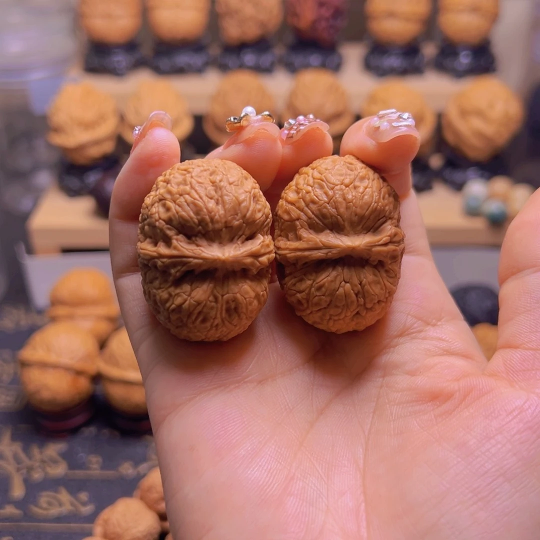 香***橙桃核吊坠花生元宝H33