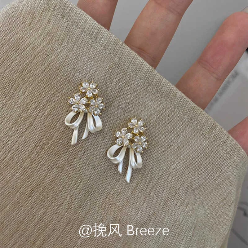 合金合成锆石耳饰 超闪仙气花朵蝴蝶结耳钉法式丝带精致高级耳饰