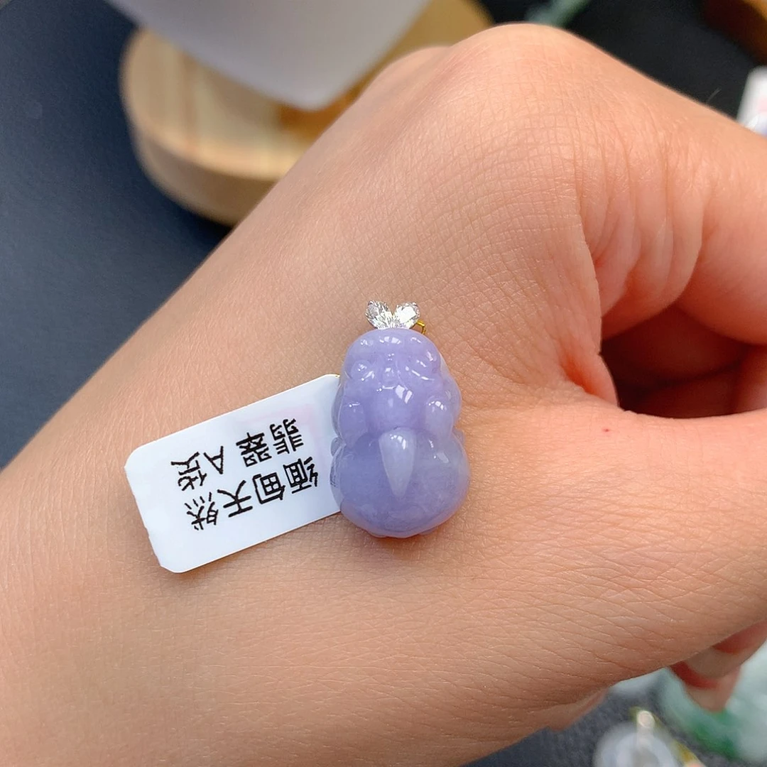 颈饰18K金镶嵌翡翠翡翠