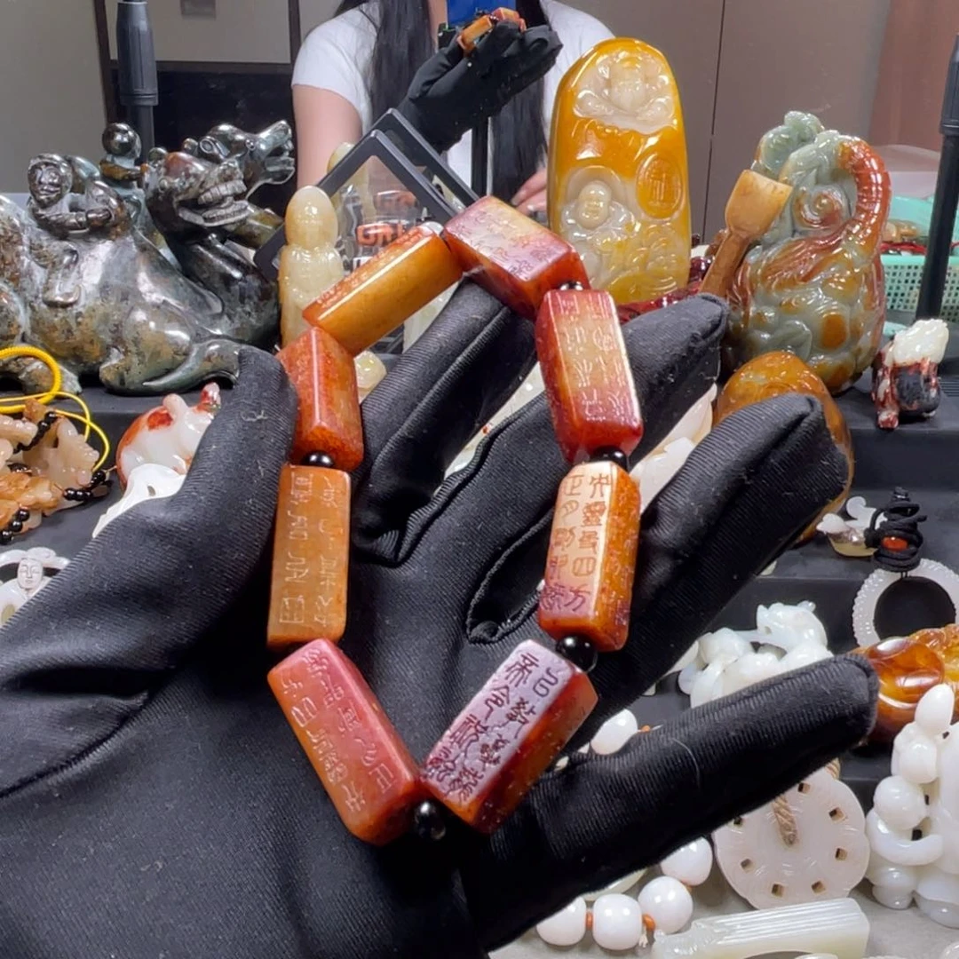 和田玉未镶嵌挂件和****?