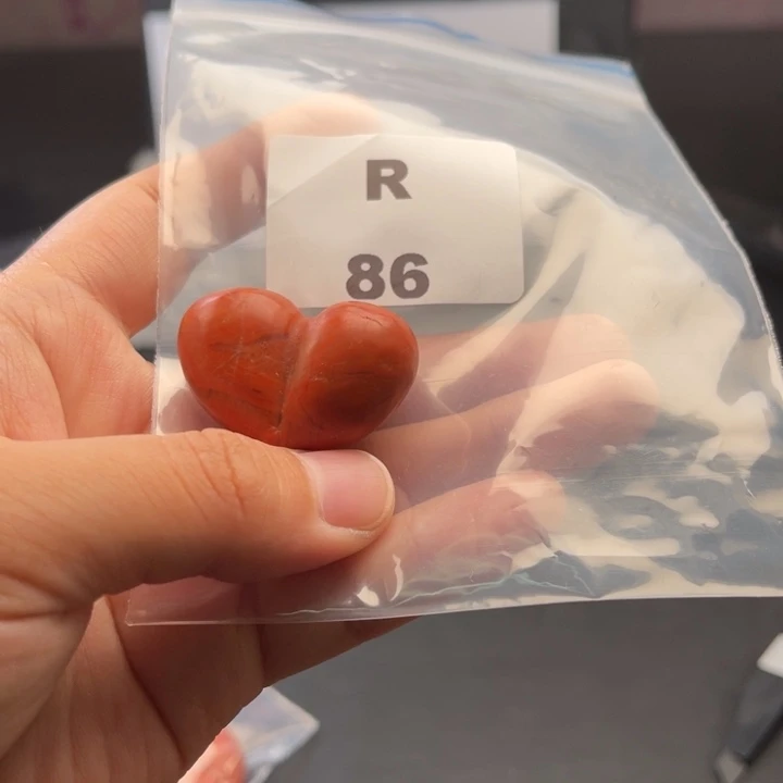 未镶嵌多样性发货默认微瑕屁桃南红玛瑙