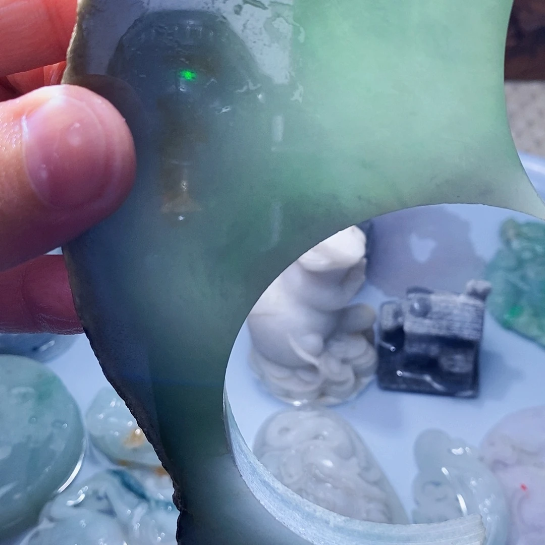 翡翠未镶嵌颈饰588