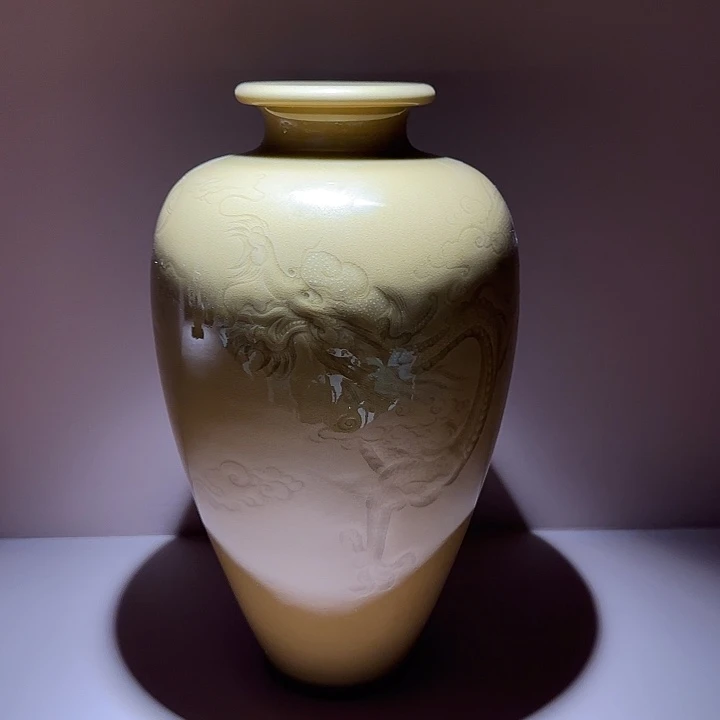 小***菜龙泉青瓷龙纹花瓶 福利价