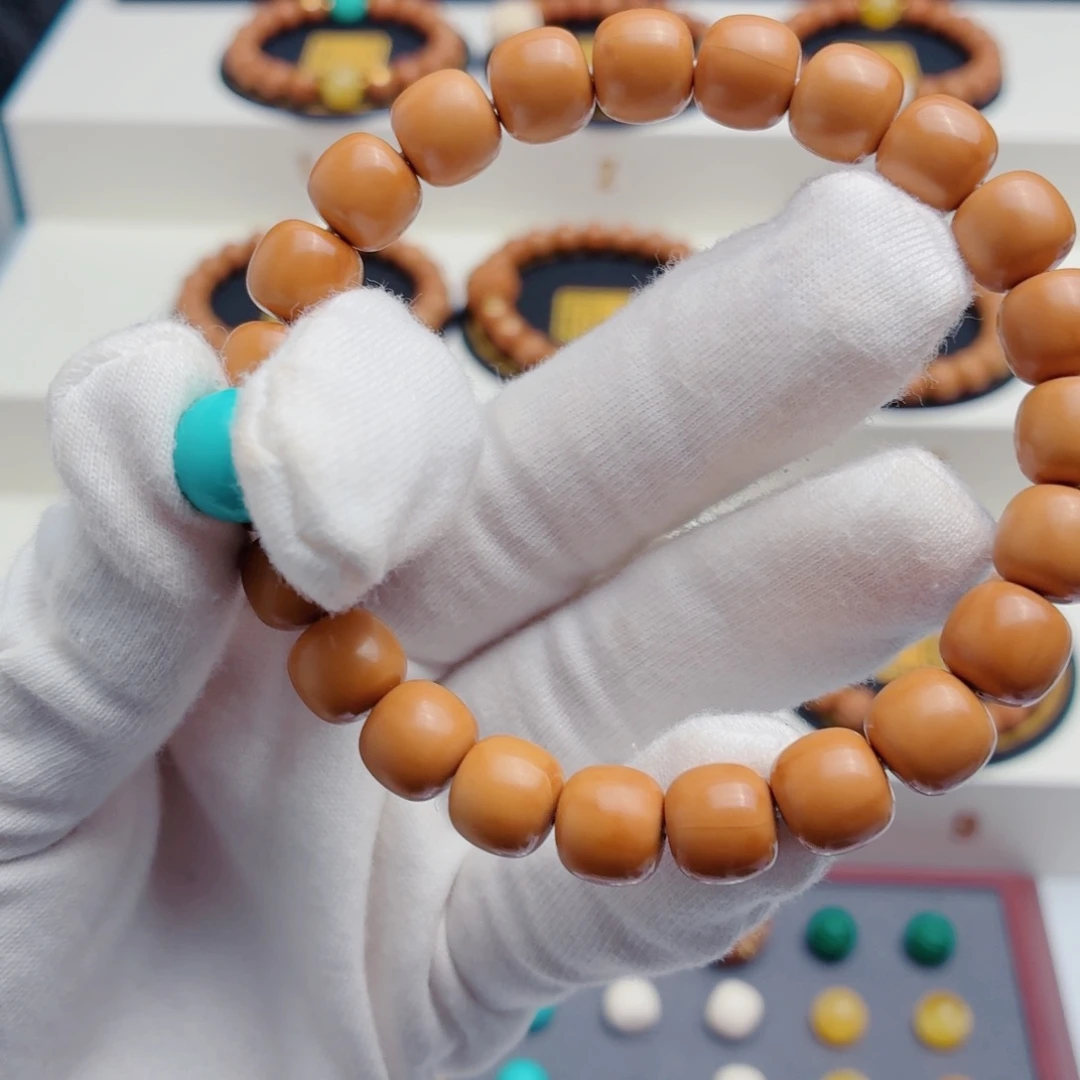 小****猴头核桃手串猴头菇凉快乐