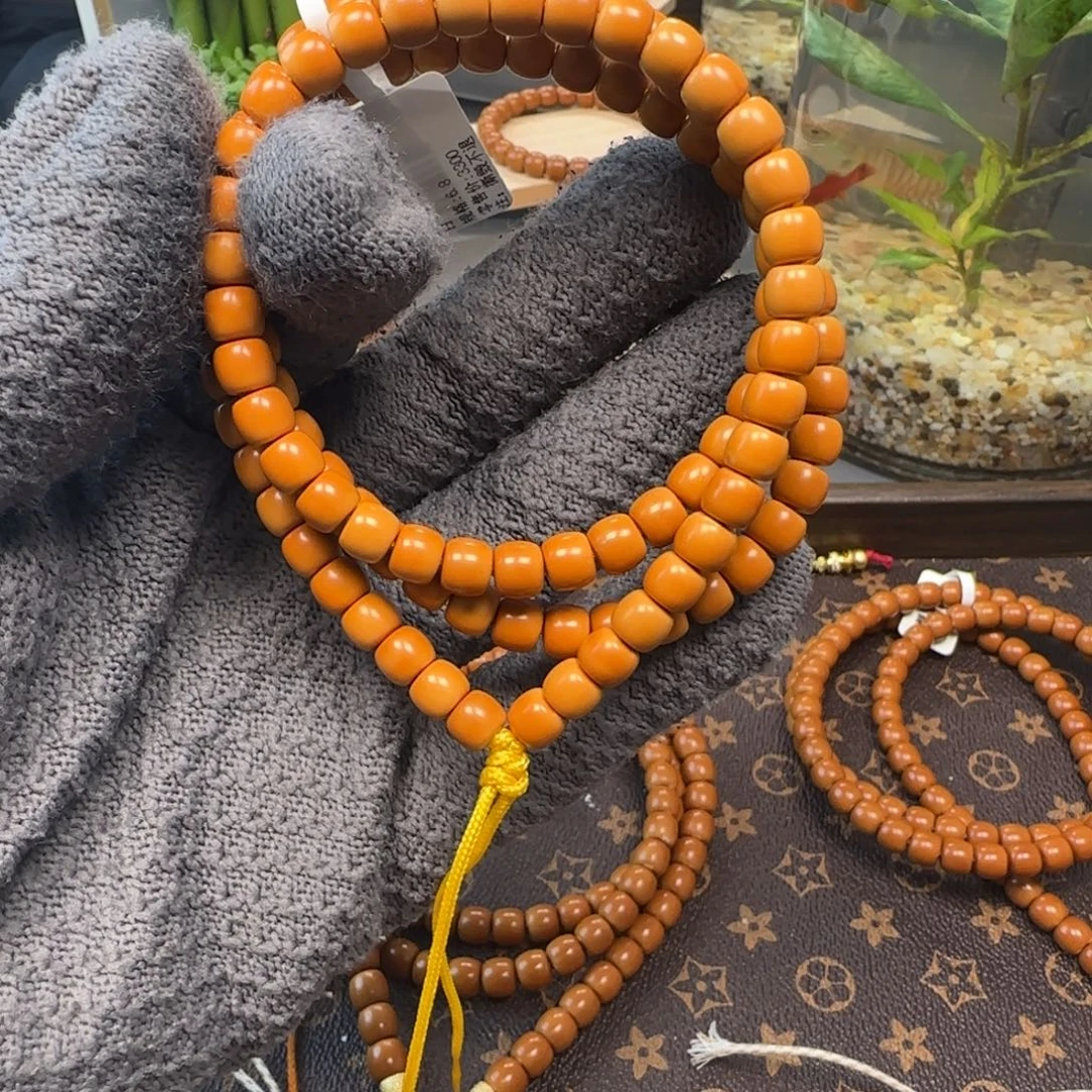 橄榄核吊坠老挝6.8mm三花面无白108