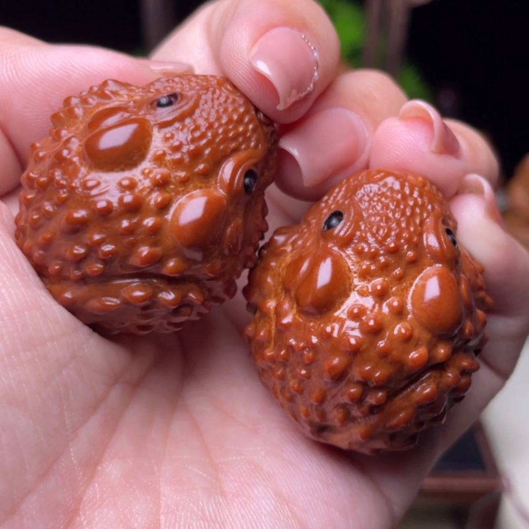 吊坠橄榄核金蟾手球3.5