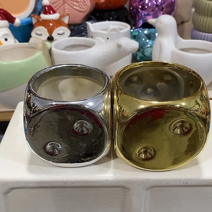 摆件陶盆有孔 瑕疵介意勿拍