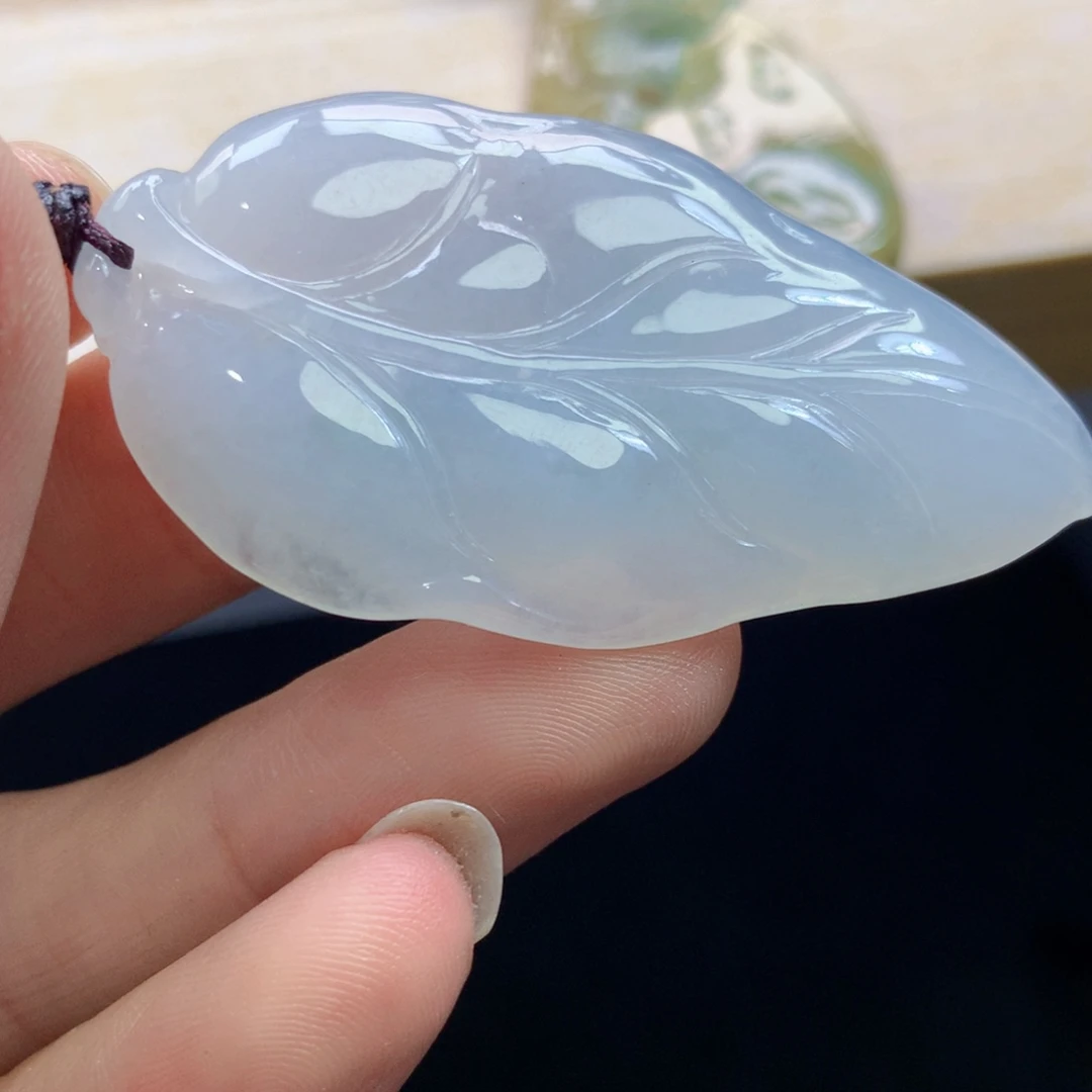 颈饰未镶嵌翡翠吊坠