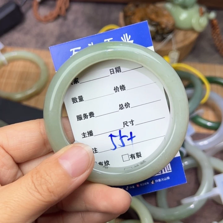 和田玉手镯未镶嵌江*月55