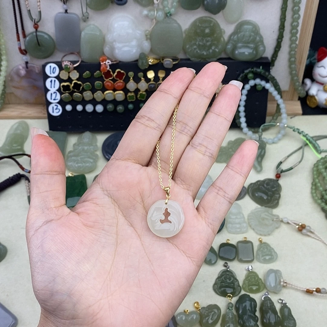 和田玉银S925镶嵌吊坠(赠链)