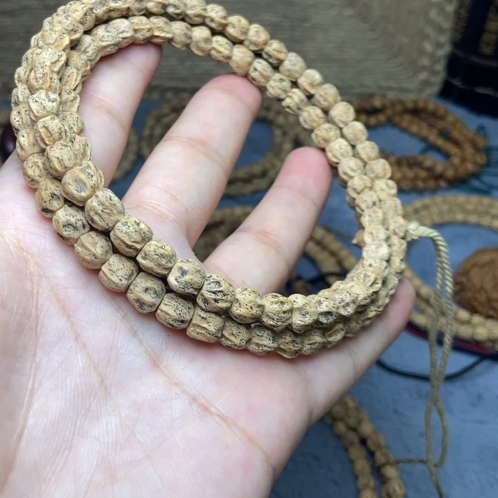 【闪购商品】吊坠柏香籽/百香籽