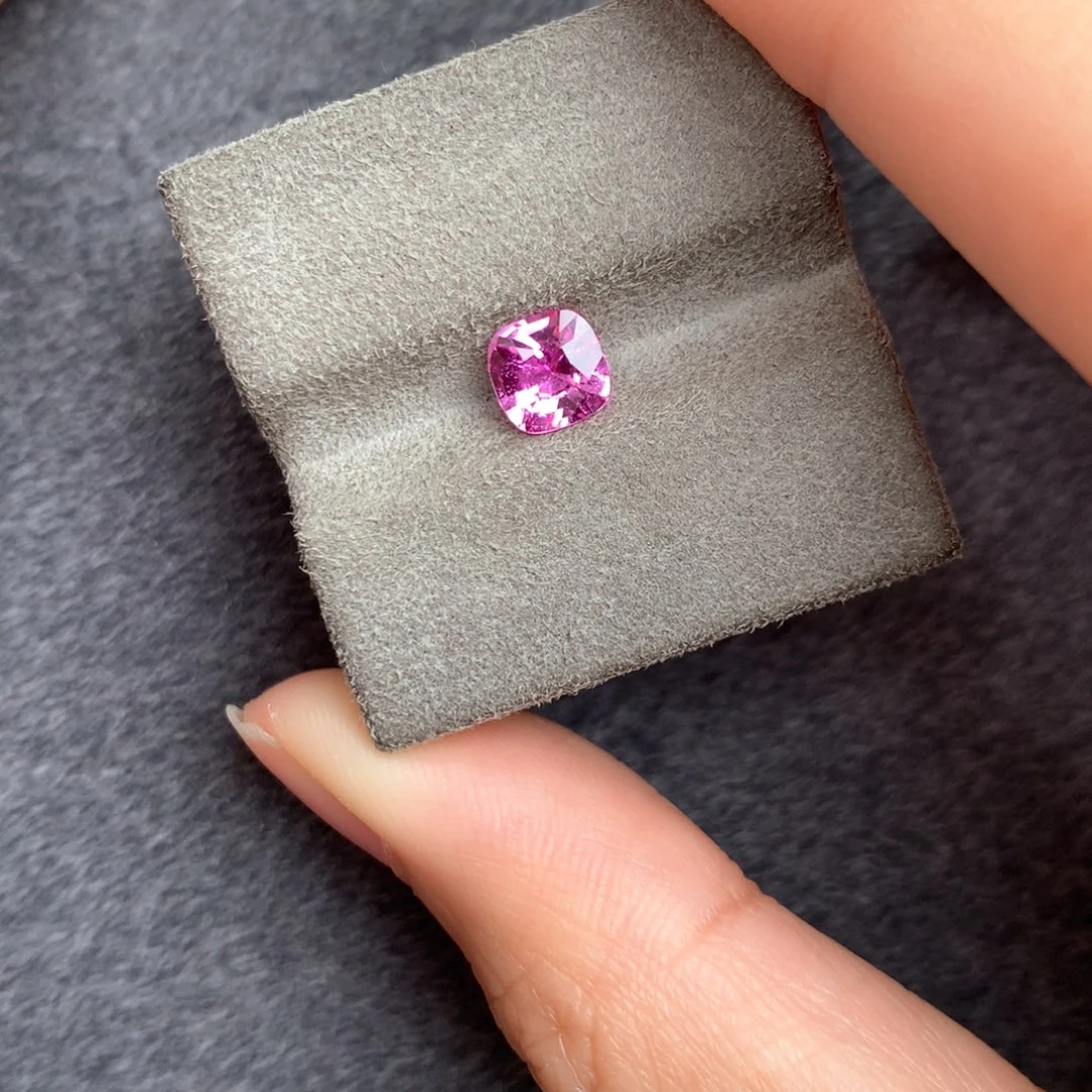 裸石蓝宝石1.04ct无烧粉蓝宝