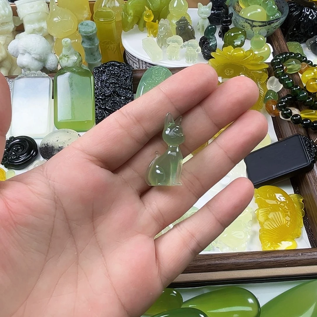 未镶嵌岫玉吊坠(不含链)哲****9
