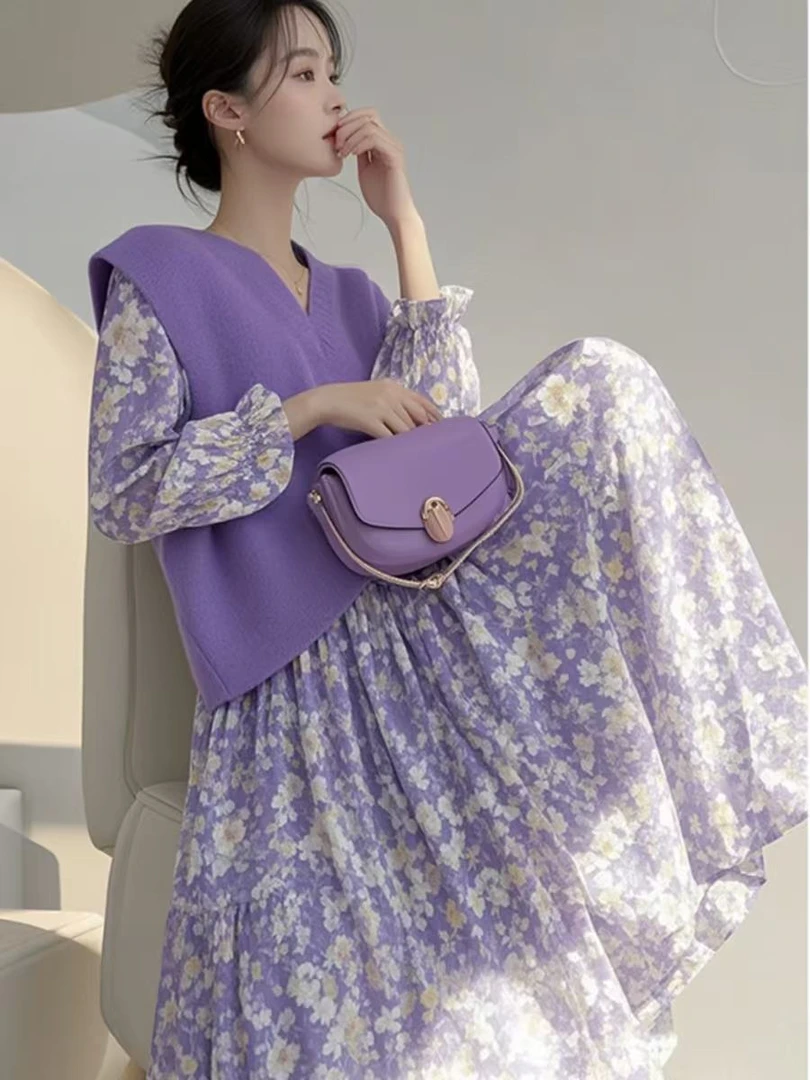 开春穿搭套装2025超火小香风气质紫色碎花连衣裙外搭马甲两件套女