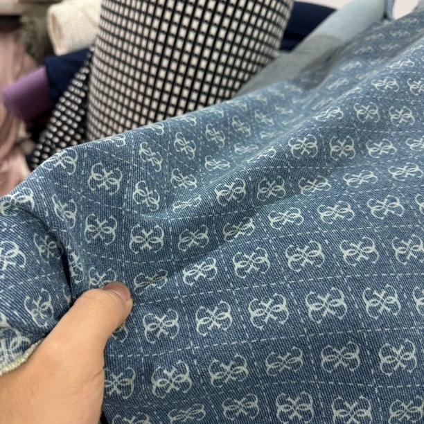 21 纯棉晕染品牌潮牌全功艺柔软牛仔面料3米价