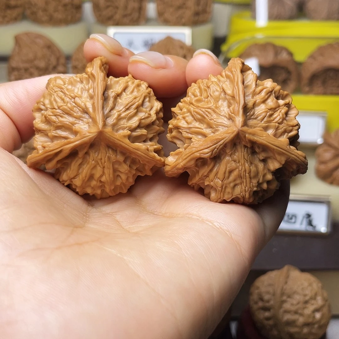 把件文玩核桃盘山三棱