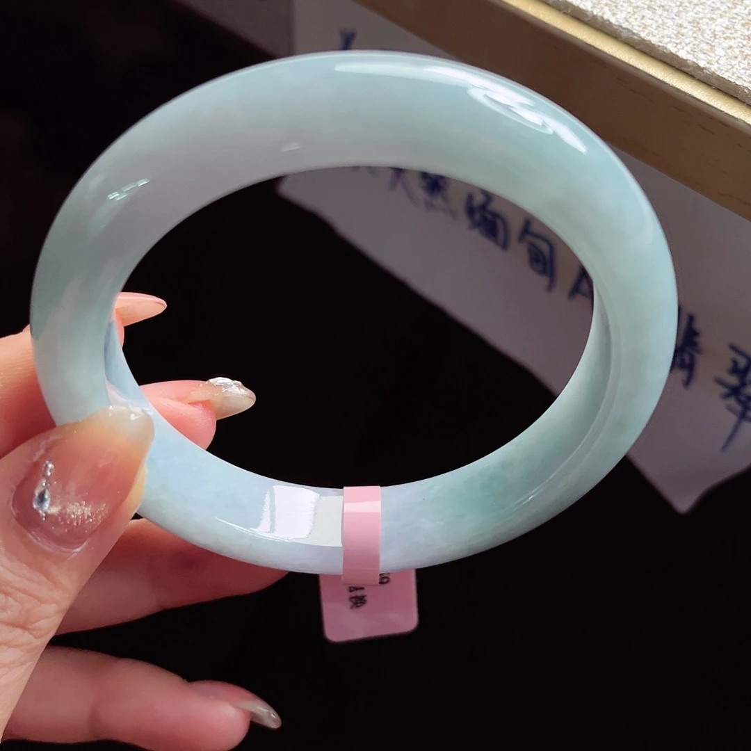 翡翠未镶嵌手镯手镯