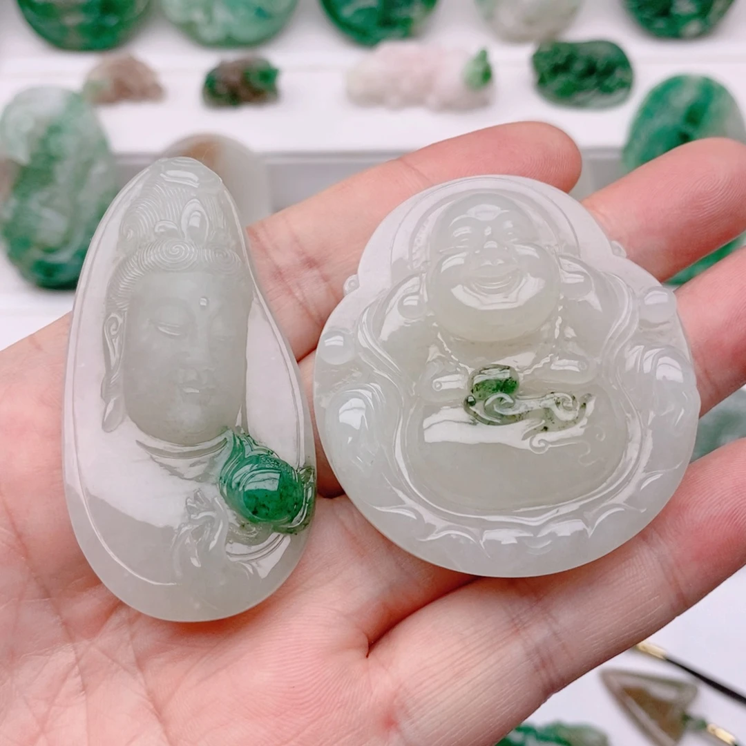 *****独山玉未镶嵌颈饰