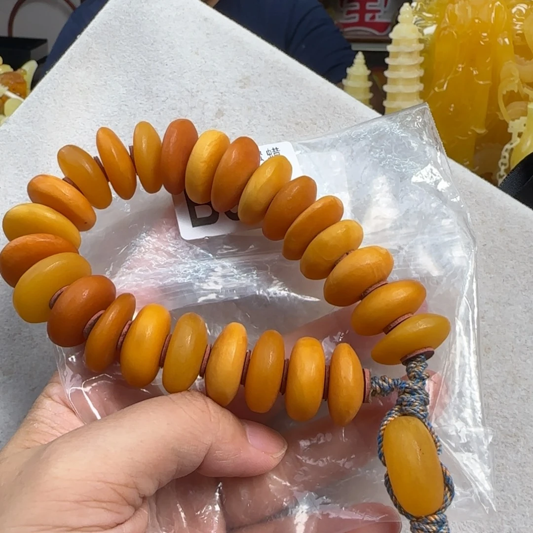 蜜蜡未镶嵌珠宝奇石