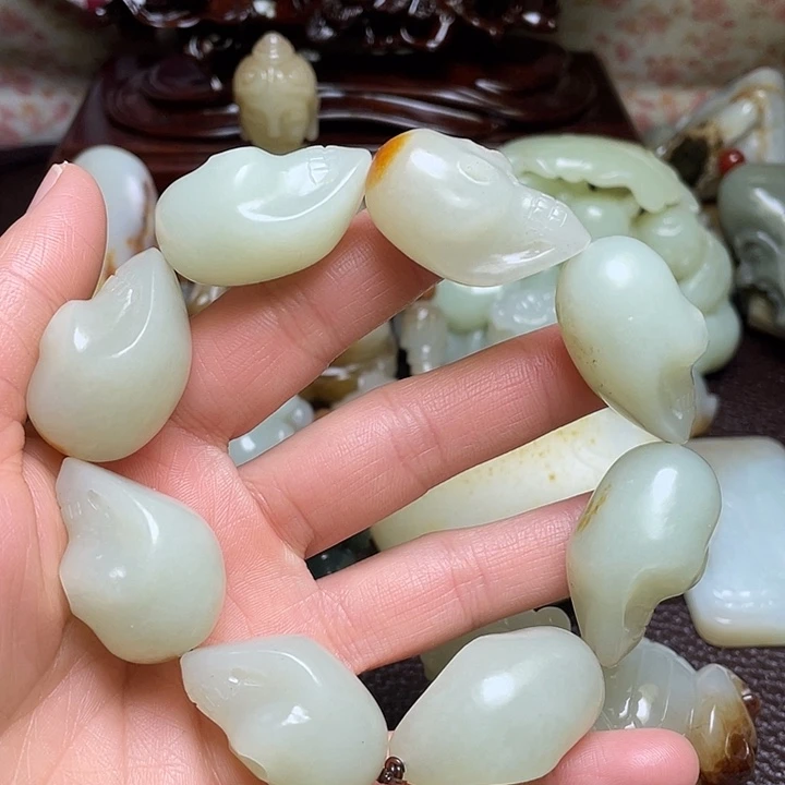 和田玉（糖玉）未镶嵌挂件