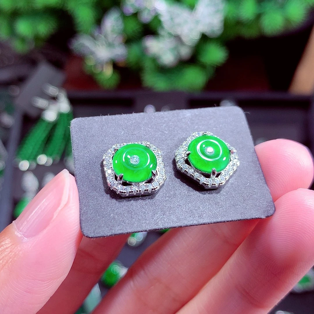 颈饰未镶嵌翡翠天然