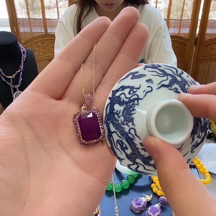 瓷片不会哈哈哈哈哈哈哈哈哈哈就