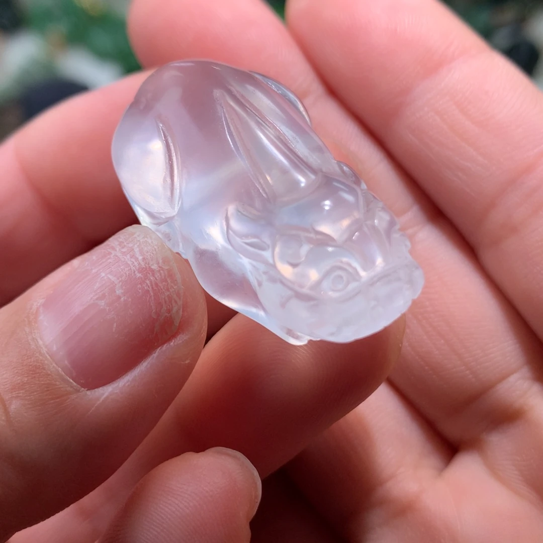 颈饰未镶嵌石英岩玉