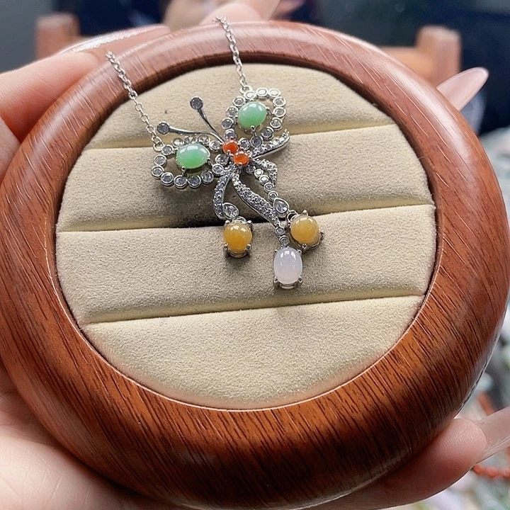 翡翠未镶嵌颈饰天然翡翠Ａ货