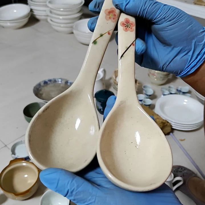 摆件陶瓷盘子碗啥都有