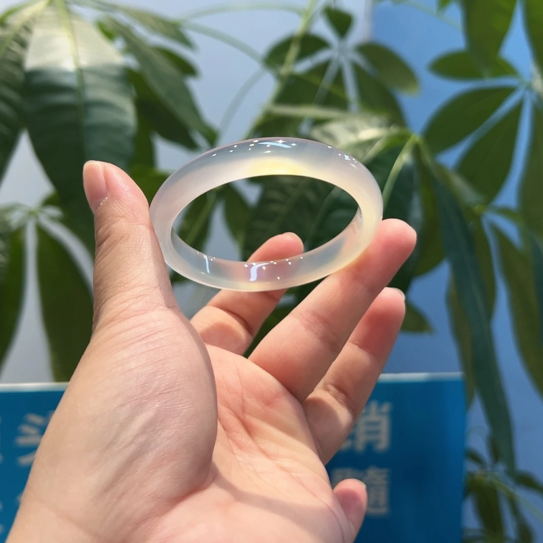 ღ****玛瑙/玉髓未镶嵌手镯