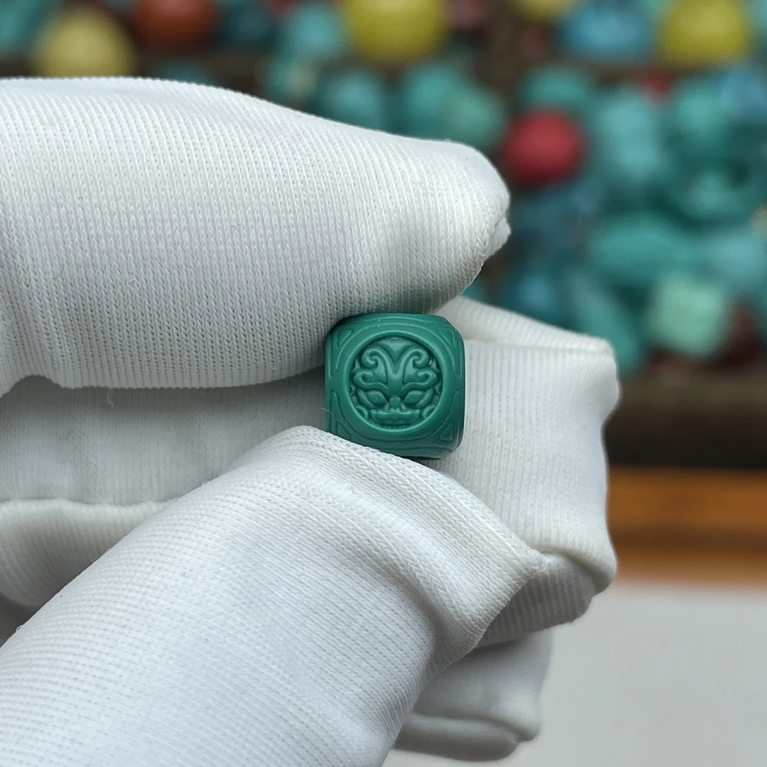 【A64】8mm四方神兽六方珠高瓷绿满工精雕散珠文玩顶珠配饰手串配件