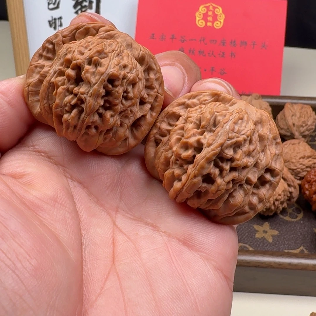 文玩核桃把件正宗平谷李洋一代四座楼