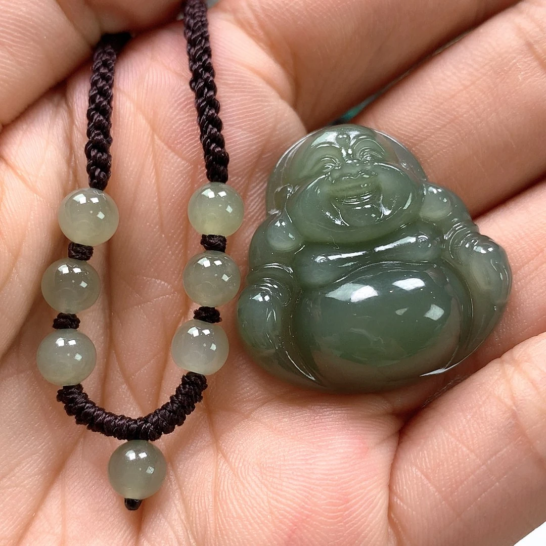 和田玉未镶嵌颈饰包容