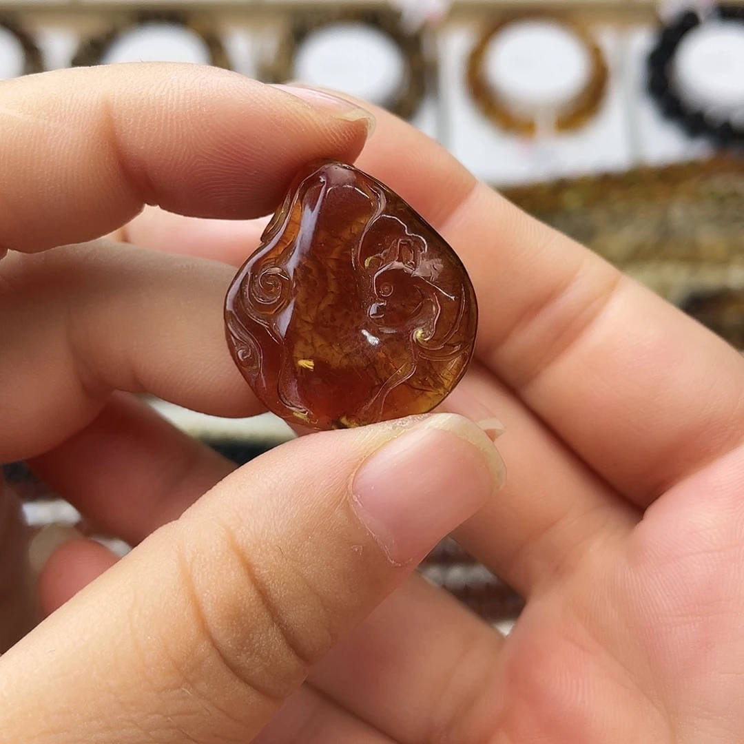 裸石琥珀未镶嵌大