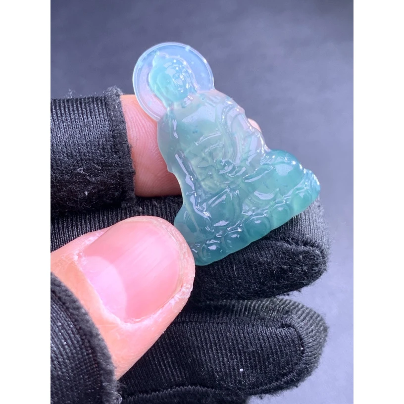 天然A货翡翠大日如来羊猴生肖守护神时尚气质女款吊坠挂坠精雕