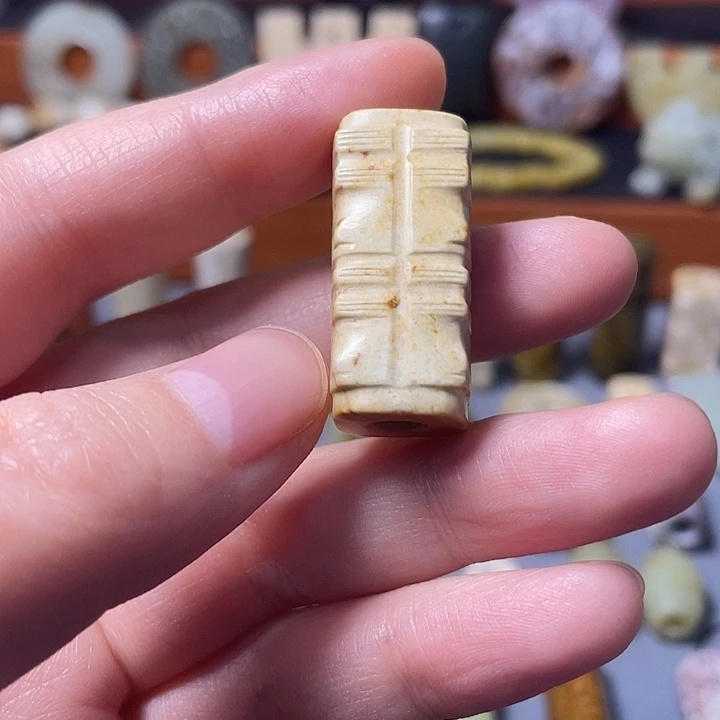 人***路和田玉未镶嵌挂件