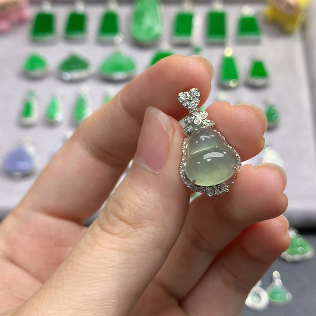 翡翠18K金镶嵌吊坠(不含链)
