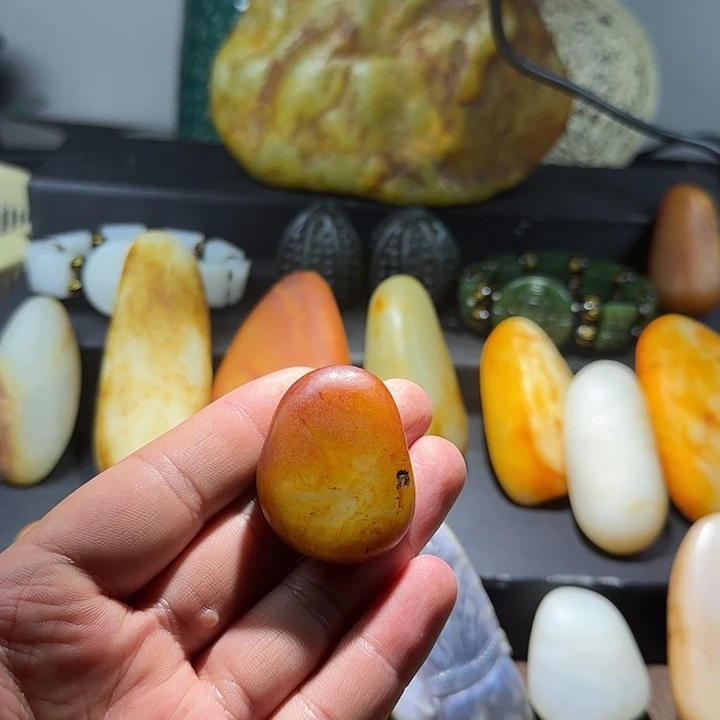 未镶嵌和田玉把件