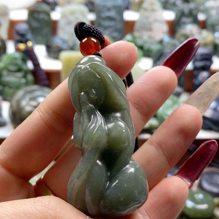 和田玉颈饰未镶嵌