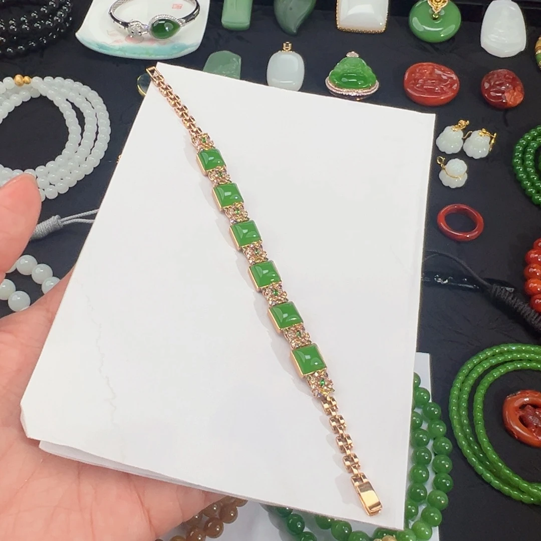 和田玉（碧玉）18K金镶嵌手链乌兰乌德苹果绿高色繁花款手链