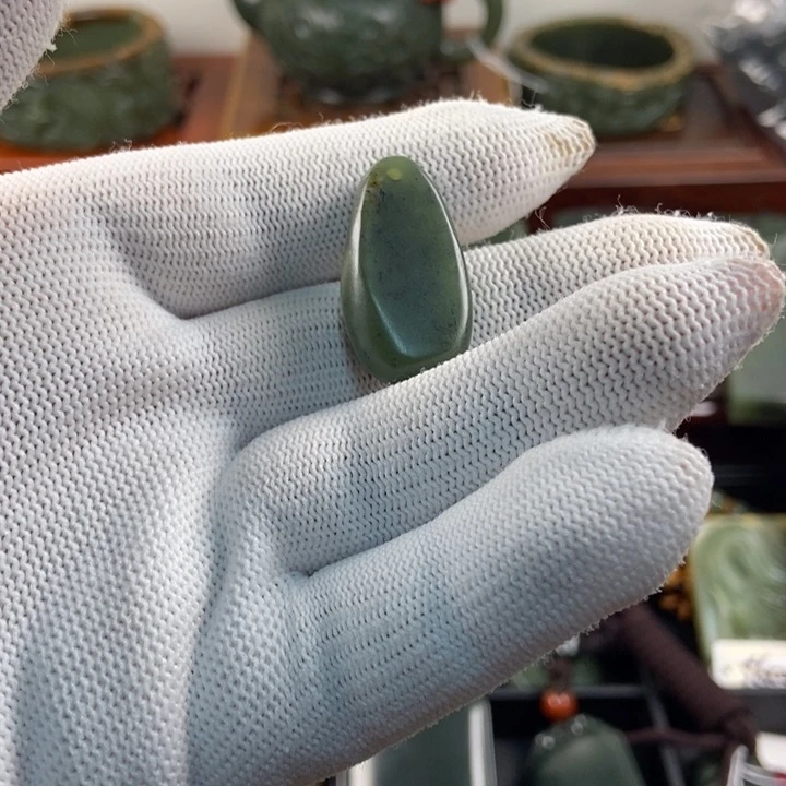 透闪石质玉未镶嵌吊坠(不含链)有****1