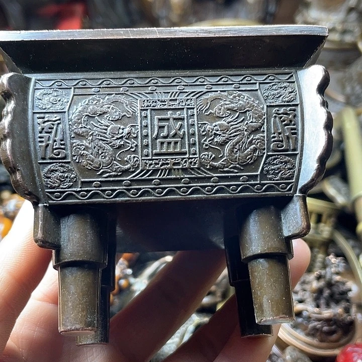全是铜铜铜器铜器