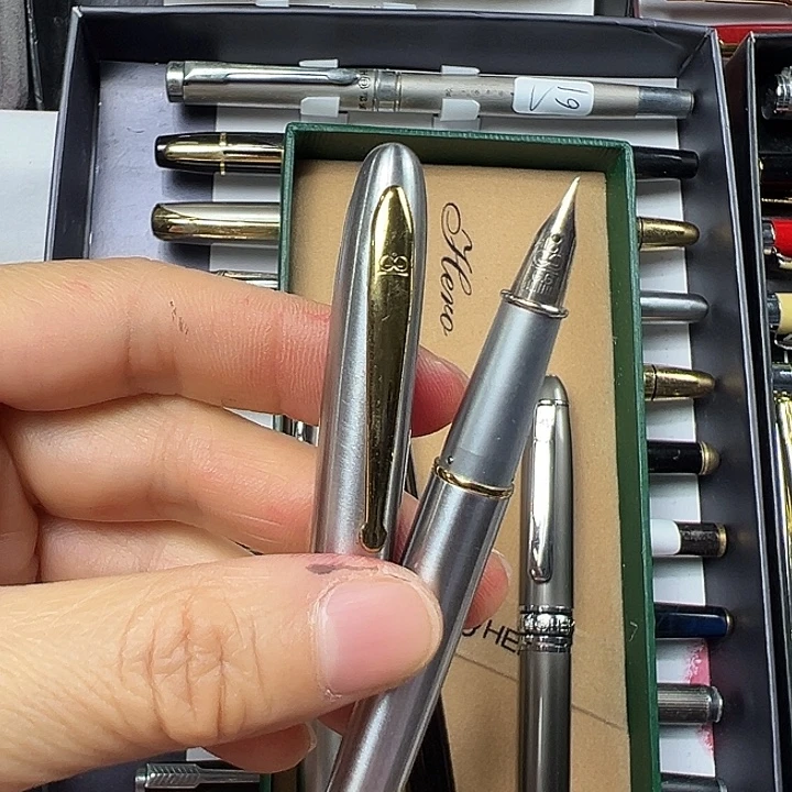 便携式310全钢包尖金色笔夹